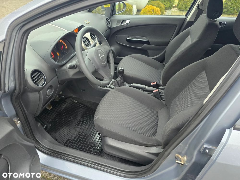 Opel Corsa 1.2 16V Essentia - 16