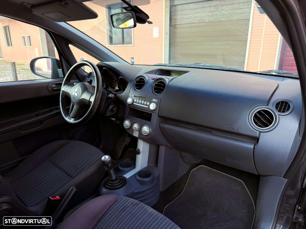 Mitsubishi Colt 1.5 DI-D Invite - 9