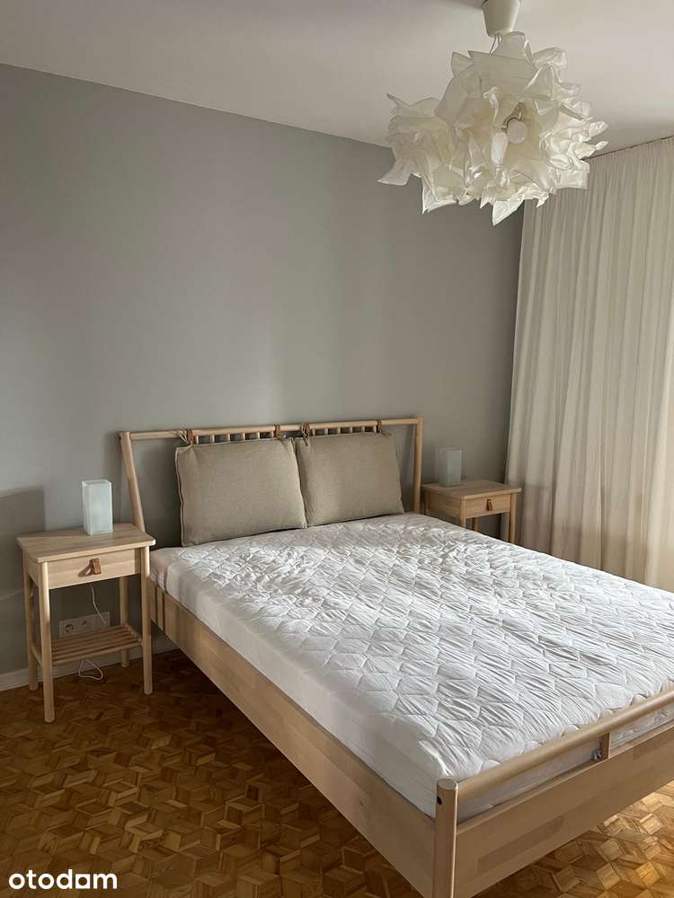 Apartament w sercu Warszawy z widokiem na Plac Grzybowski