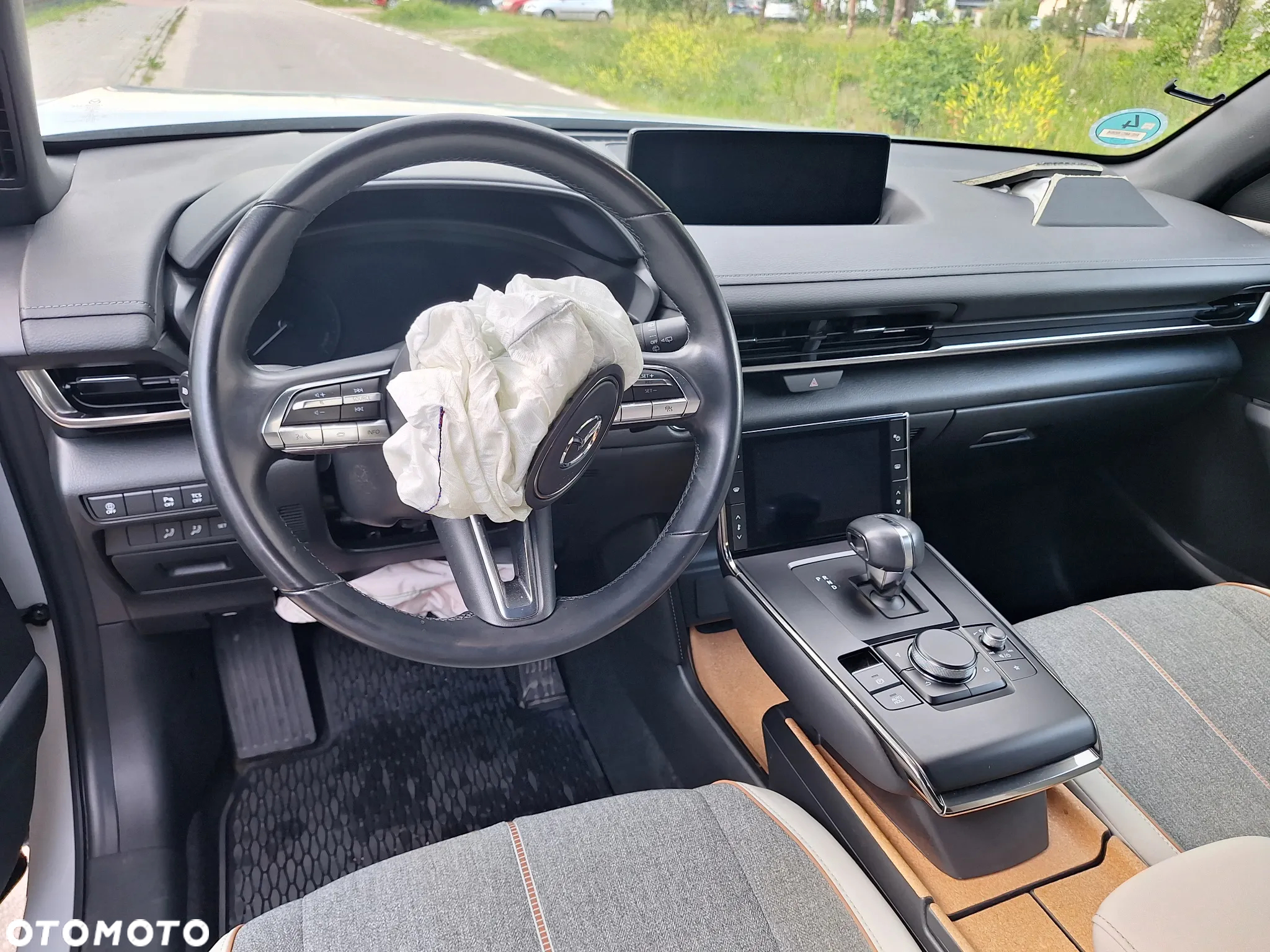 Mazda MX-30 - 12