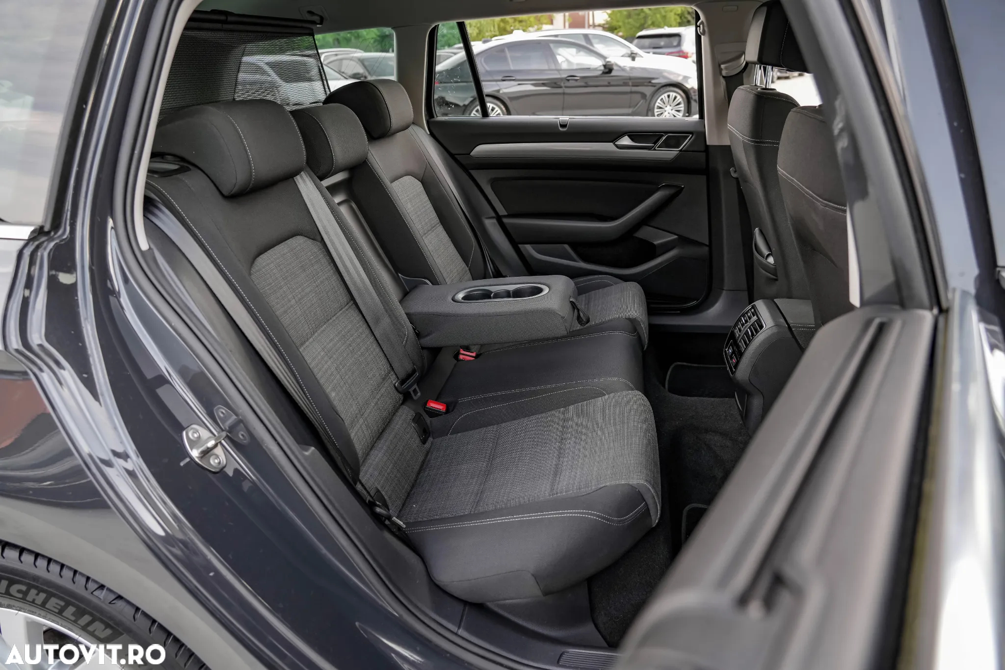 Volkswagen Passat Variant 2.0 TDI DSG (BlueMotion Technology) Comfortline - 25
