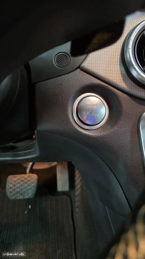 Mercedes-Benz CLA 200 d 7G-DCT UrbanStyle Edition - 18