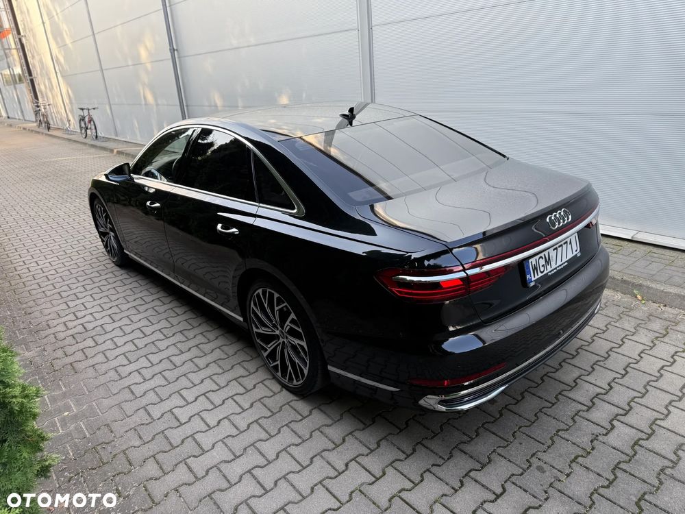 Audi A8 - 11