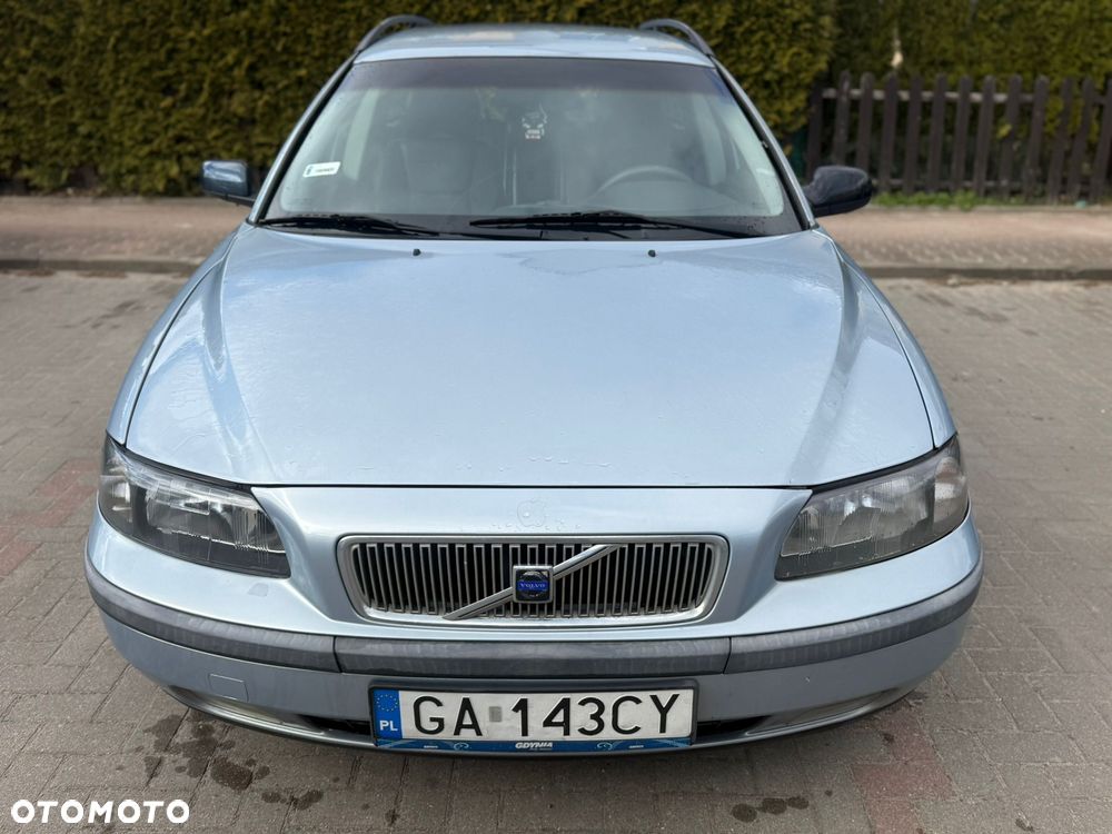 Volvo V70 2.4 T - 1