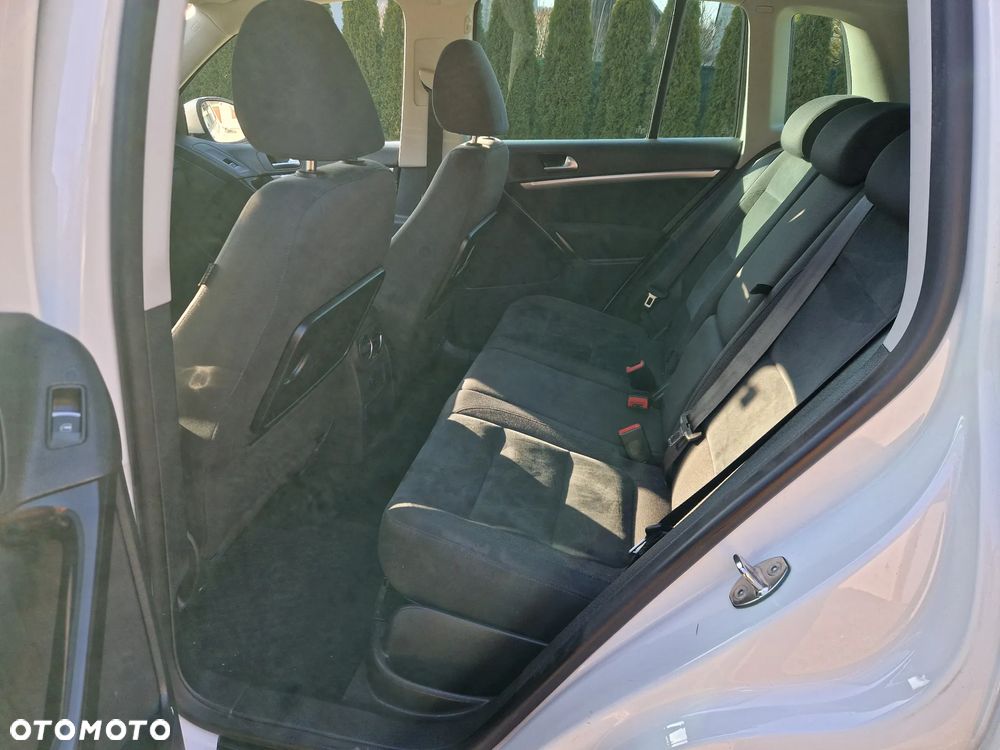 Volkswagen Tiguan 1.4 TSI BlueMotion Technology Lounge Sport & Style - 35