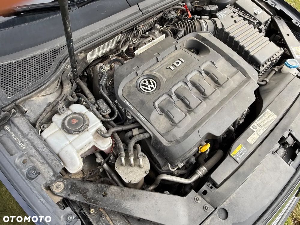 Volkswagen Passat - 20