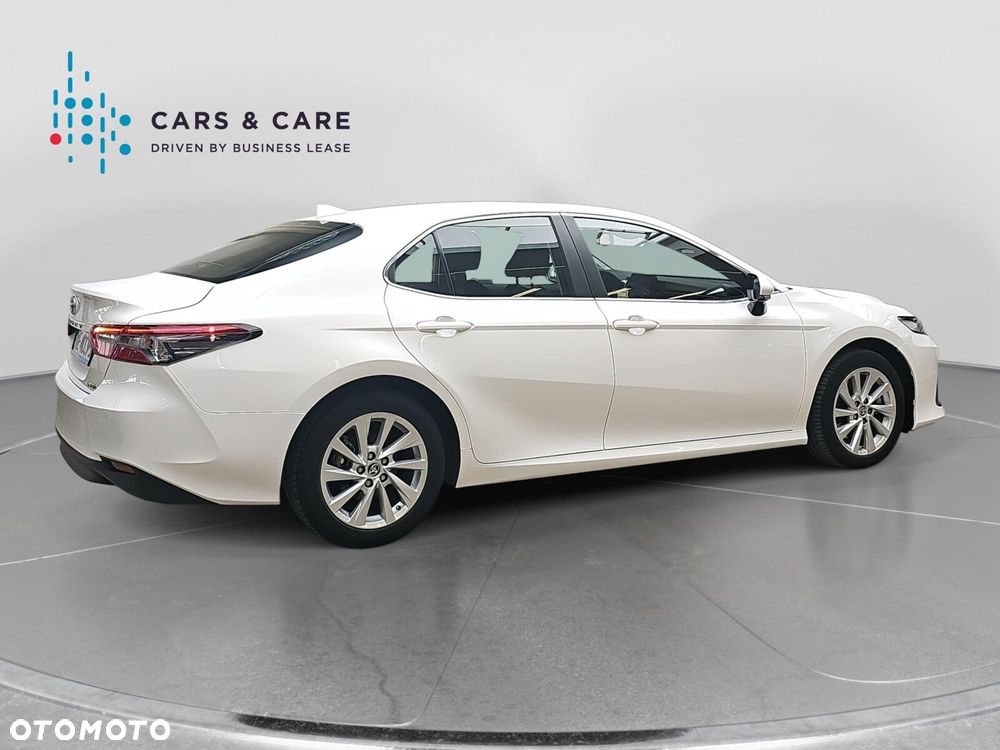 Toyota Camry 2.5 Hybrid Comfort CVT - 28
