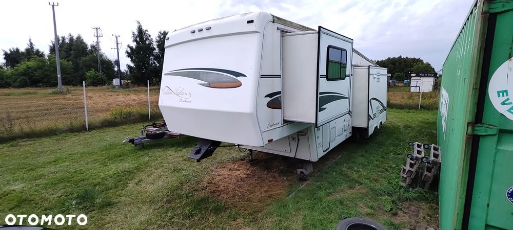 Inny Fifth Wheel (Glendale) • 5th wheel • 3 wysuwy • ok. 40 m² - 8