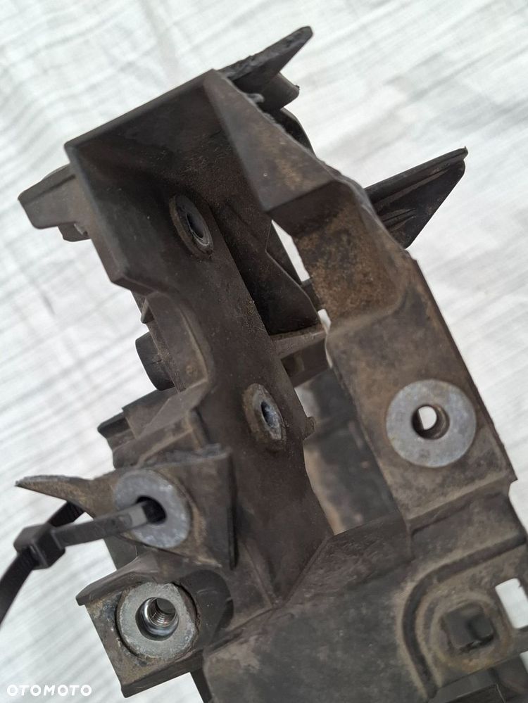 SKODA SUPERB III 3 PAS PRZEDNI WZMOCNIENIE CZOŁOWE 3V0805588J - 6