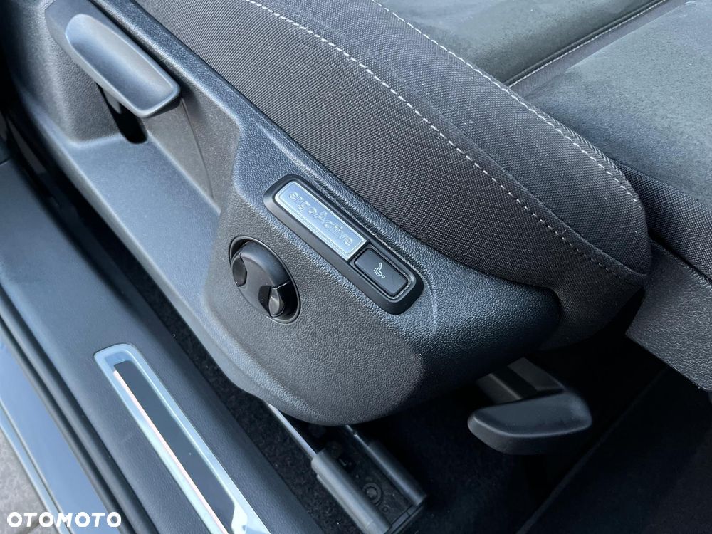 Volkswagen Tiguan 2.0 TDI SCR Elegance DSG - 25