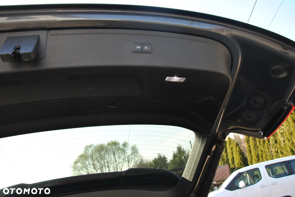 Audi Q5 35 TDI S tronic S line business - 24