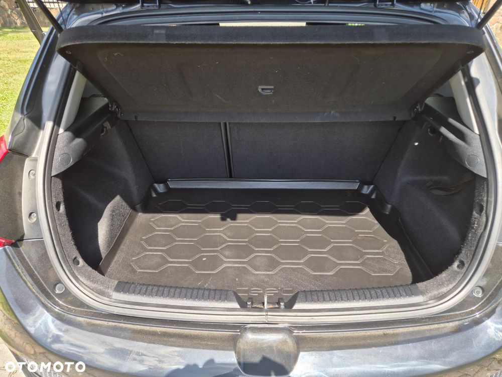 Kia Ceed 1.6 GDI Spirit - 32