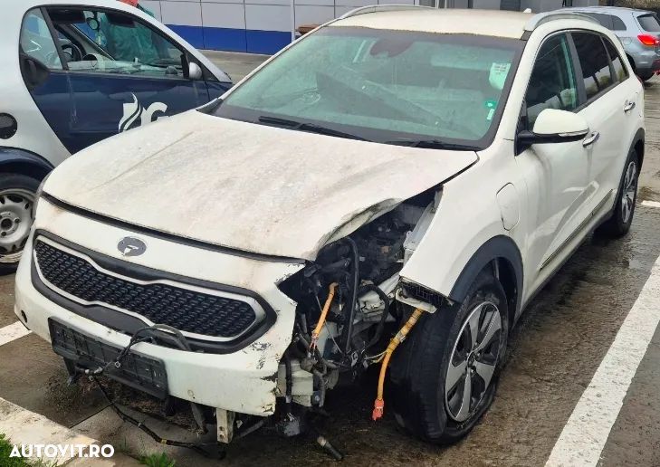 Kia Niro Plug-In Hybrid - 2