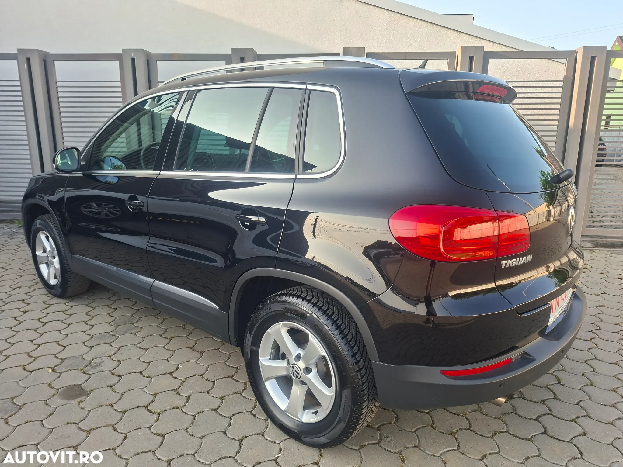 Volkswagen Tiguan 1.4 TSI BlueMotion Technology Sport & Style - 7