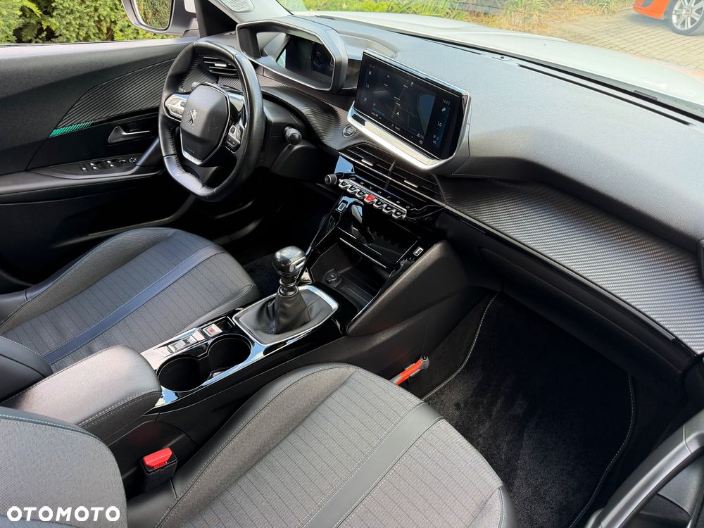 Peugeot 2008 BlueHDi 110 Allure - 29