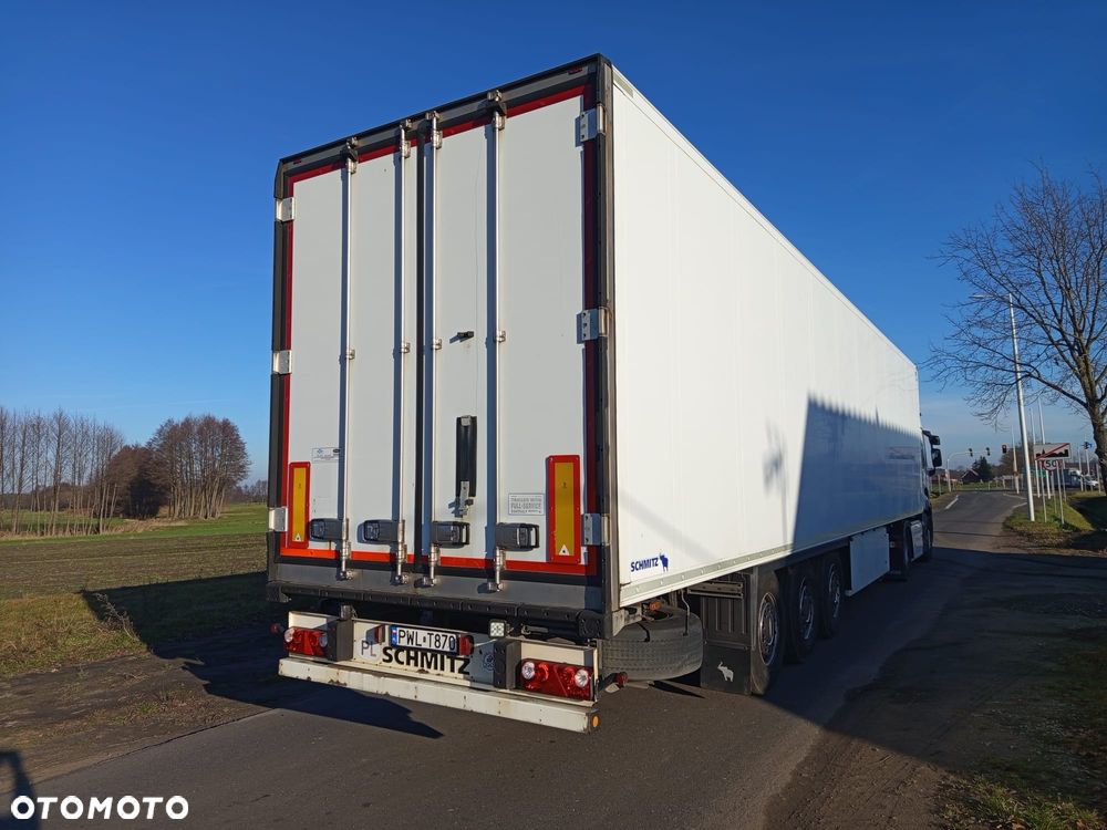 Schmitz Cargobull SKO 24 L - 9