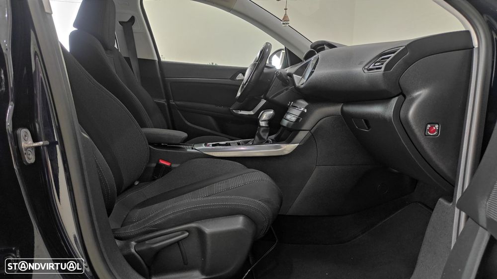 Peugeot 308 SW 2.0 BlueHDi Allure J18 EAT6 - 22