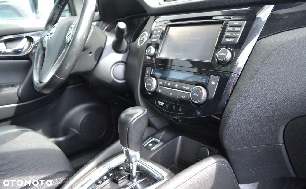 Nissan Qashqai 1.6 dCi Xtronic TEKNA+ - 36
