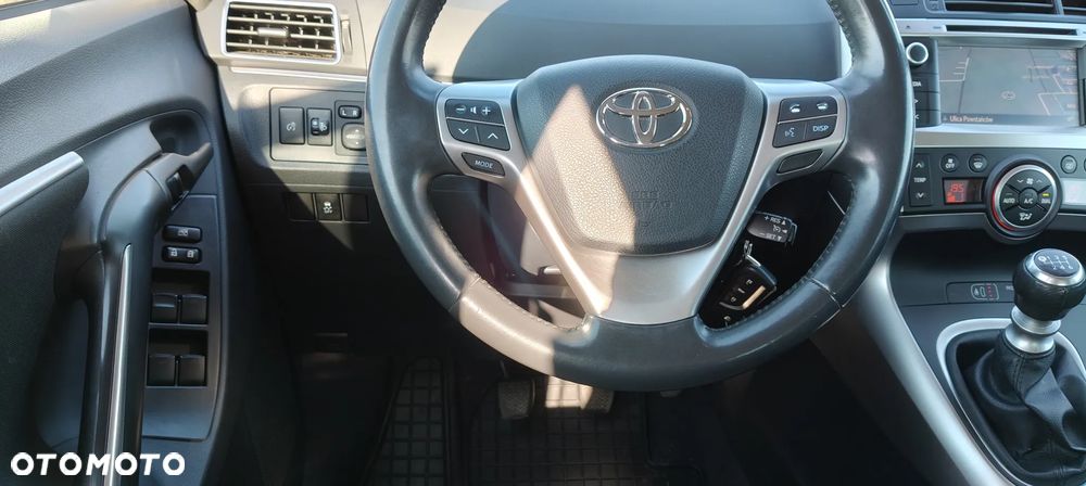 Toyota Corolla Verso 2.0 D-4D Executive - 14