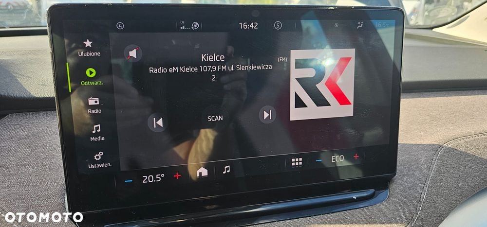Skoda Enyaq 60 62kWh Founders - 11