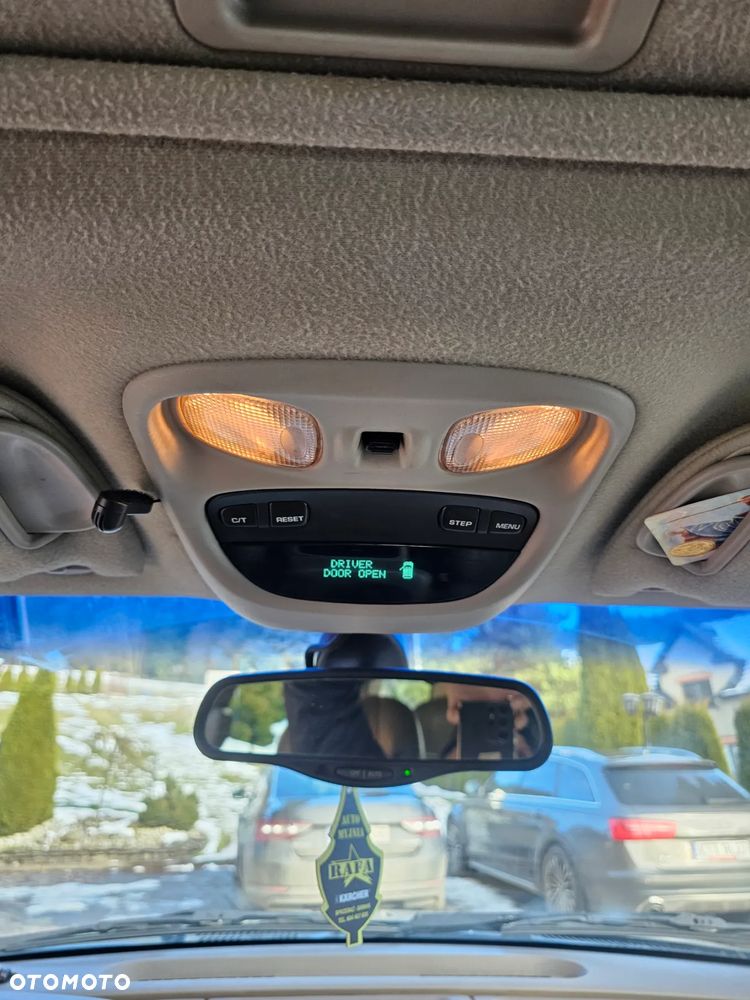 Jeep Grand Cherokee - 29