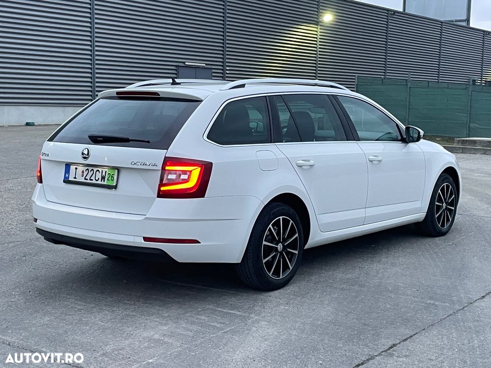 Skoda Octavia 2.0 TDI (Green tec) DSG Style - 37