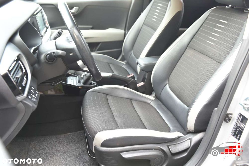Kia Stonic - 18