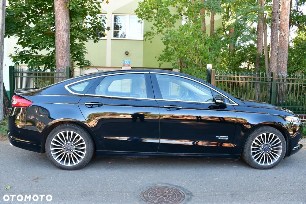 Ford Fusion - 1