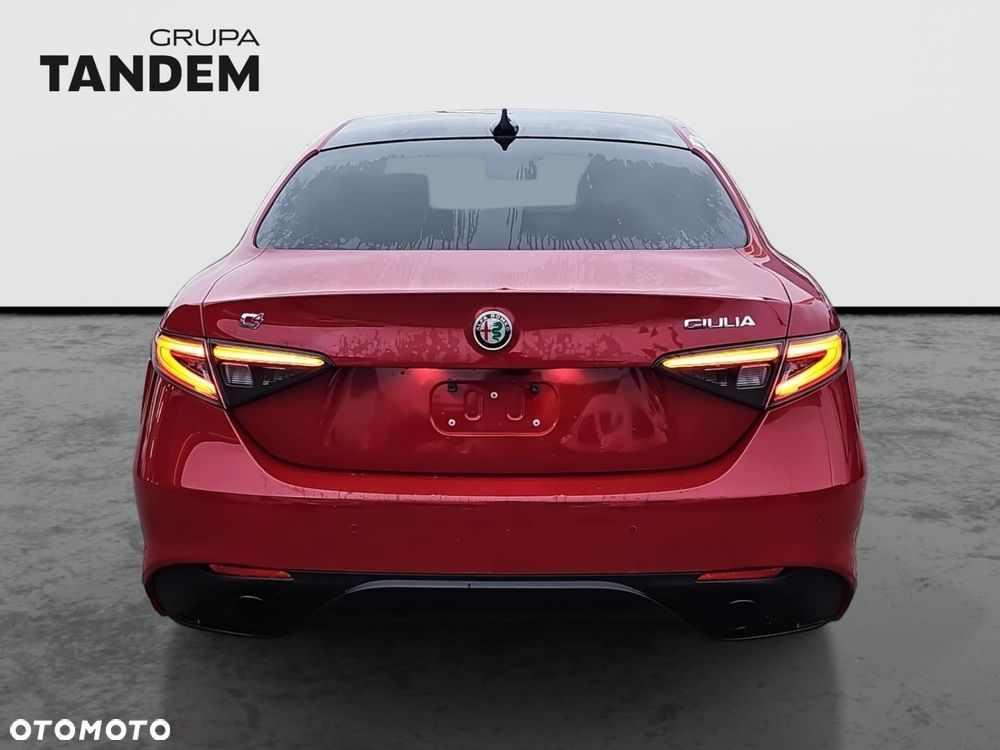 Alfa Romeo Giulia 2.0 Turbo Intensa Q4 - 4