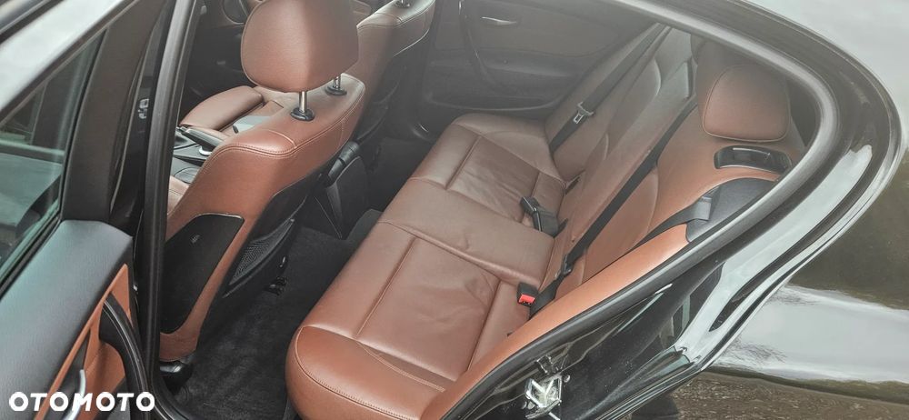 BMW Seria 1 120i Edition Sport - 11