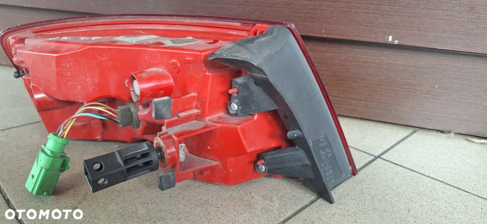 Audi A5 Lampa Tył Tylna LED Prawa w błotnik zewnętrzna 8T8945096F gwarancja - 12