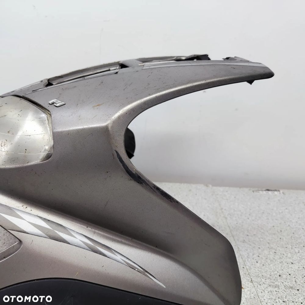 Czacha, czasza, owiewka przód, lampa, reflektor Gilera Runner - 6