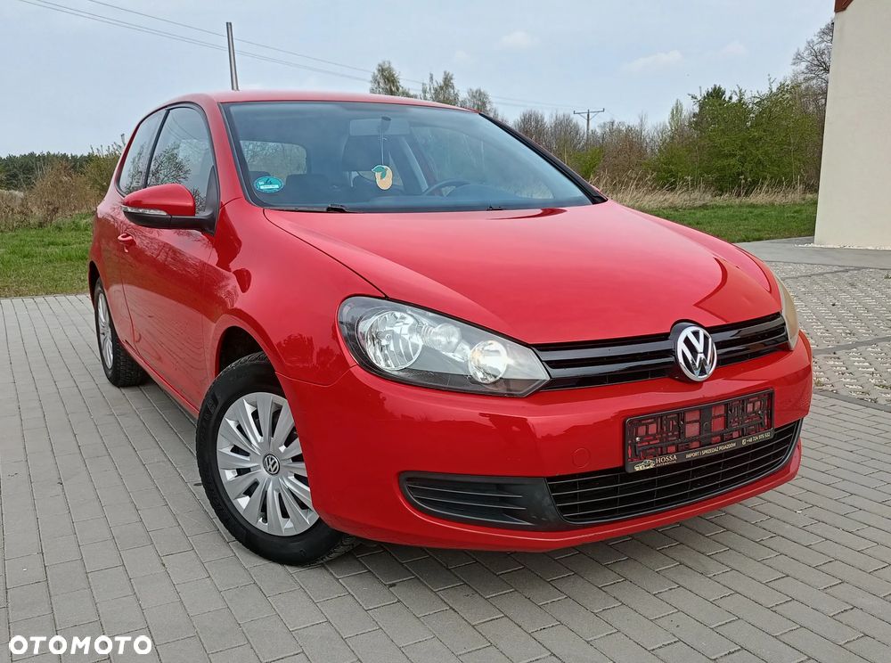 Volkswagen Golf - 1
