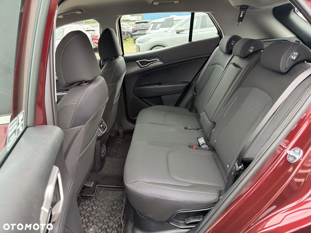 Kia Sportage 1.6 T-GDI HEV M 2WD - 16
