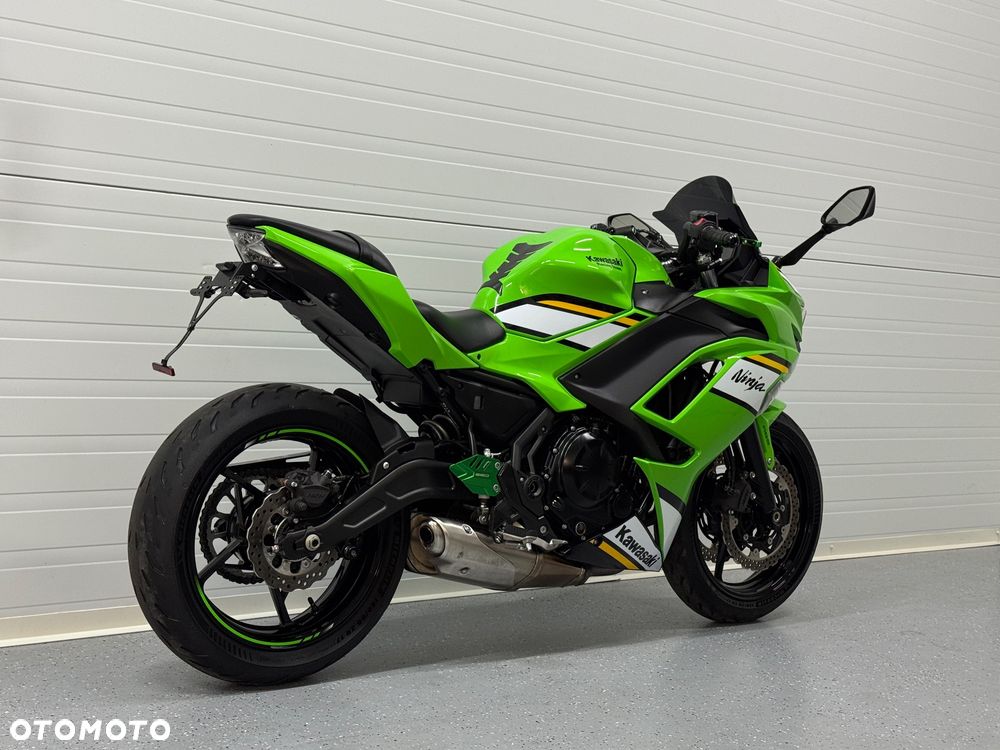 Kawasaki Ninja - 4