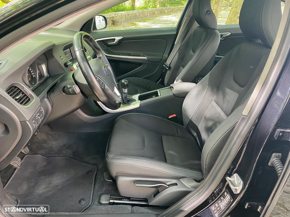 Volvo S60 1.6 D2 Momentum Eco - 7