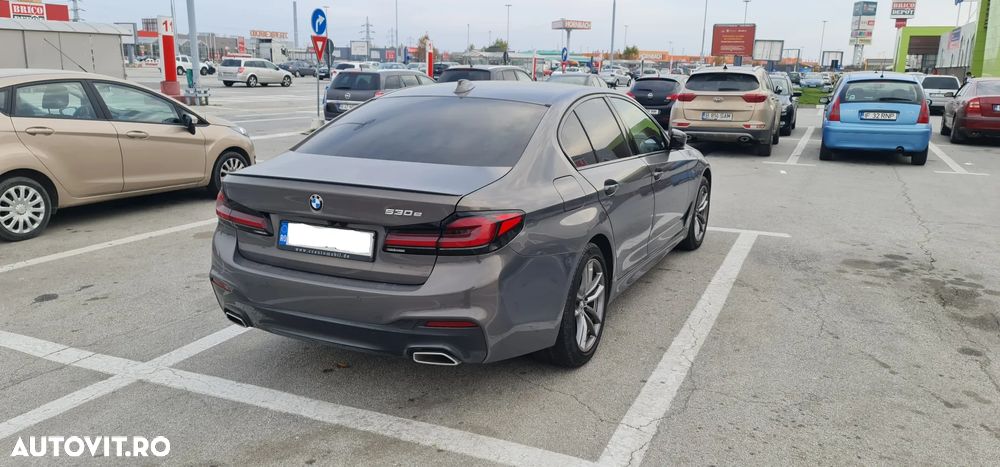 BMW Seria 5 520i AT - 6