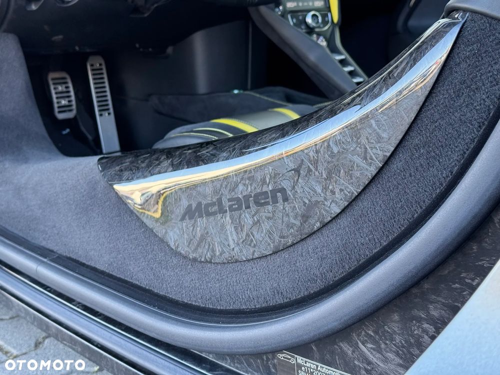 McLaren 720S Coupe - 18