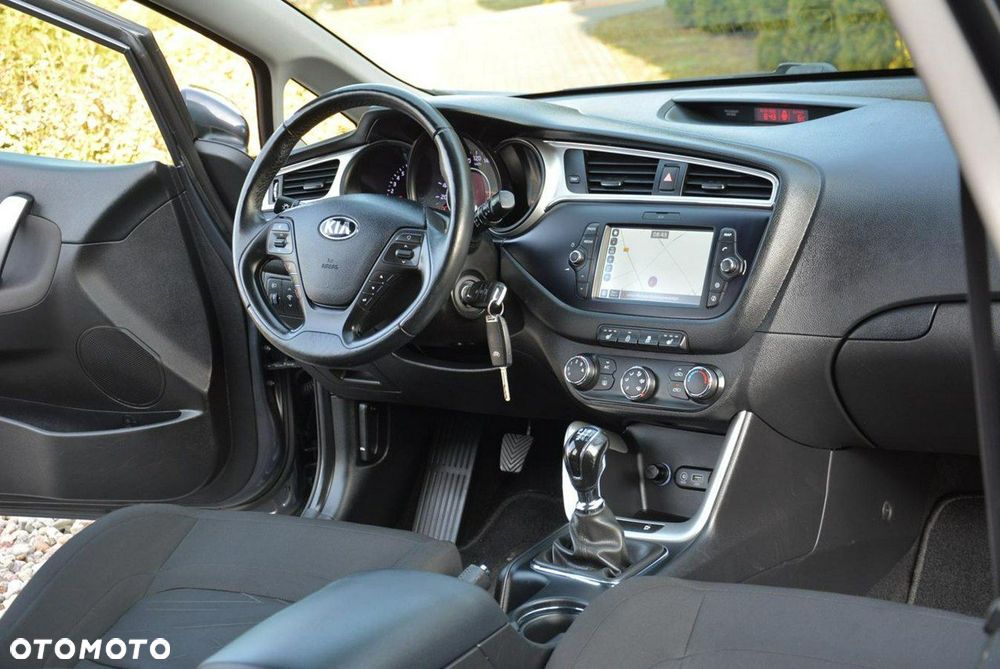 Kia Ceed 1.4 CVVT Attract - 18