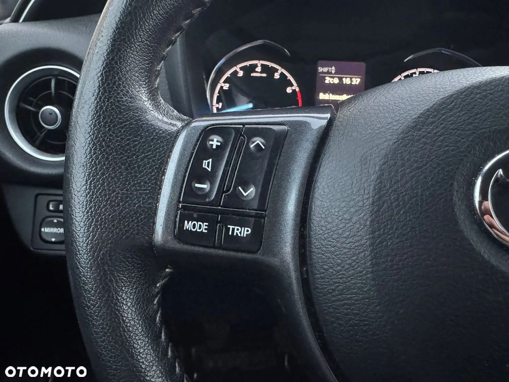 Toyota Yaris 1.5 20th Anniversary - 15