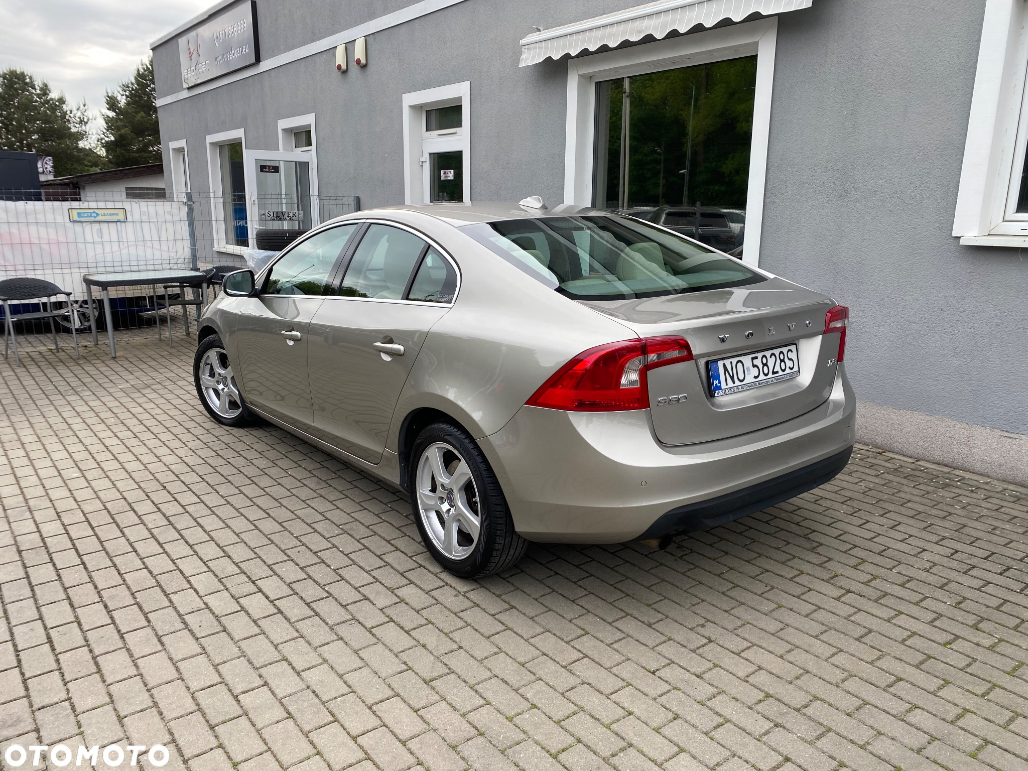 Volvo S60 - 15