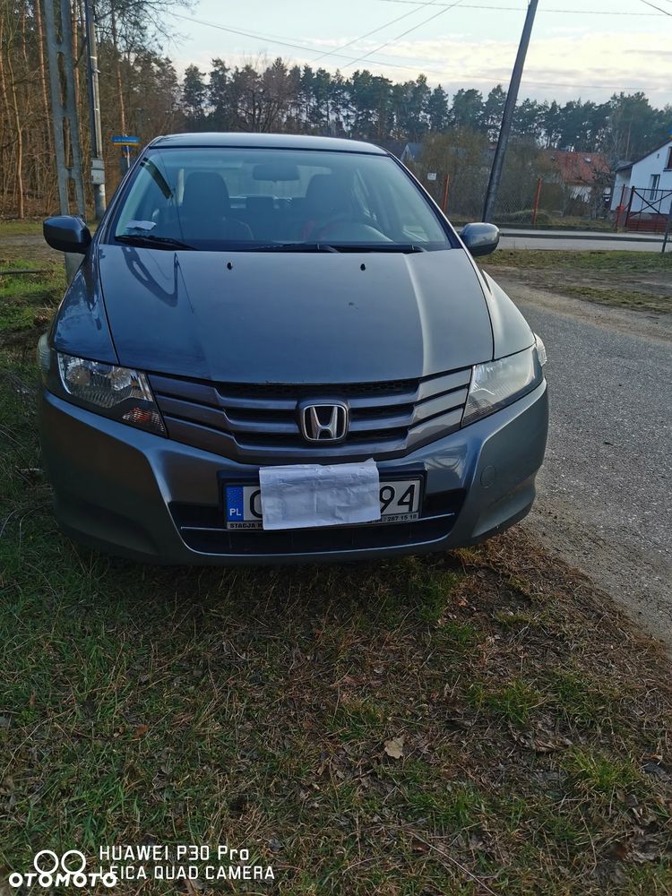 Honda City 1.4 Comfort - 1