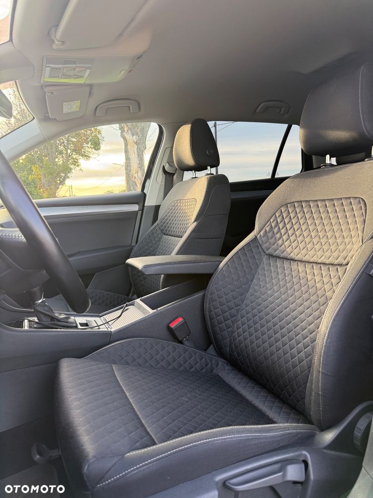 Skoda Superb 2.0 TDI SCR Ambition DSG - 32
