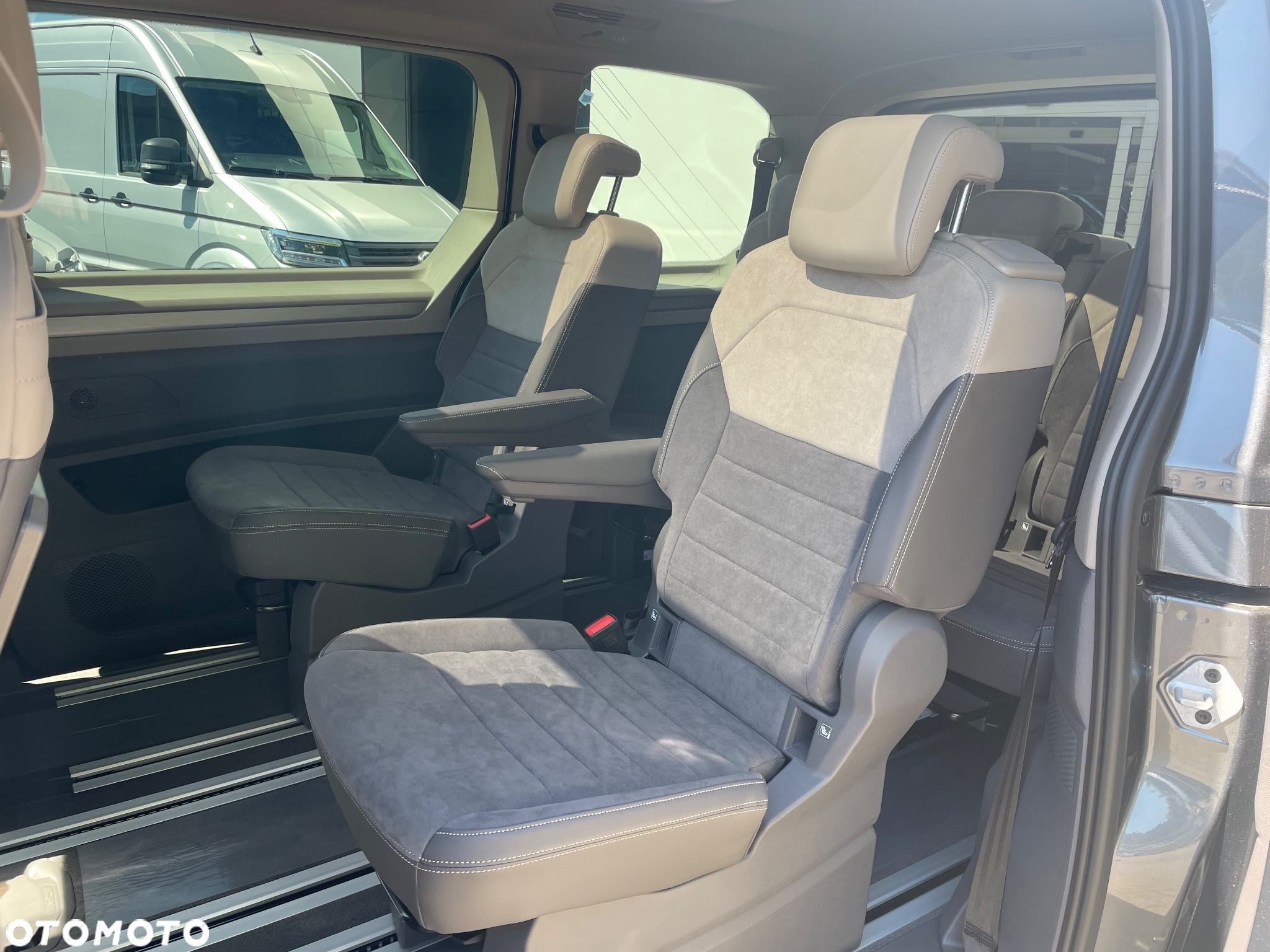 Volkswagen Multivan 1.4 TSI eHybrid PHEV L1 Life DSG - 14
