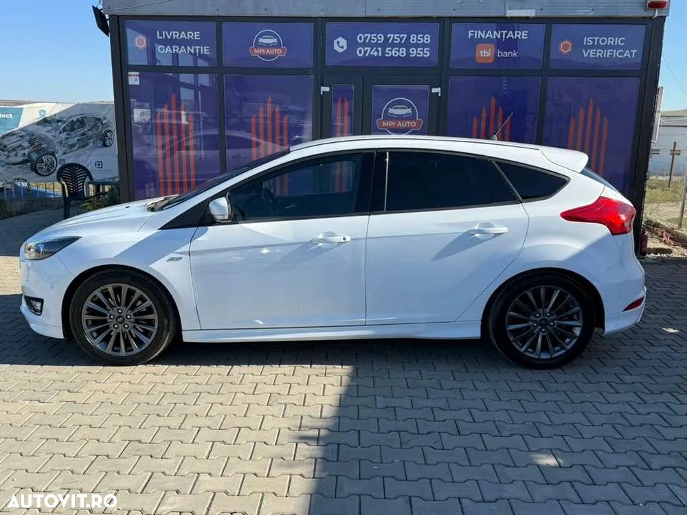 Ford Focus 1.5 EcoBoost Start-Stopp-System ST-Line - 4