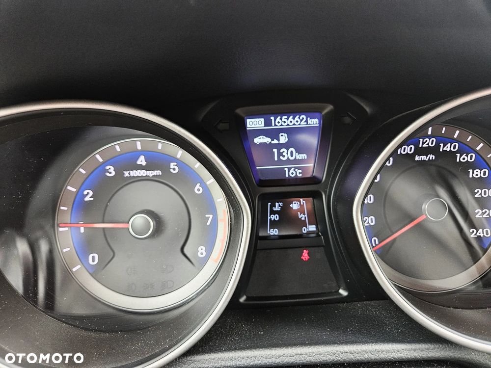 Hyundai i30 1.6 Classic + - 2