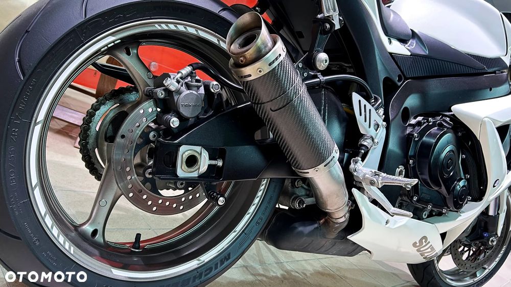 Suzuki GSX-R - 18