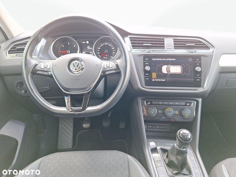 Volkswagen Tiguan Allspace 2.0 TDI SCR Trendline - 14
