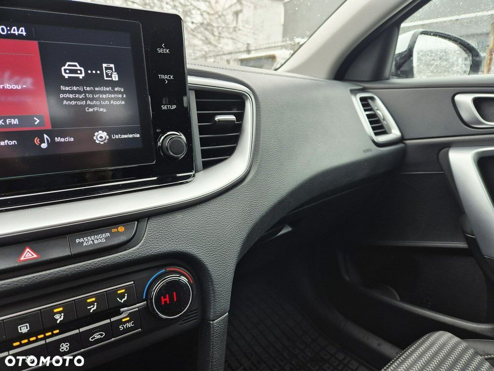 Kia Ceed 1.5 T-GDI M - 34