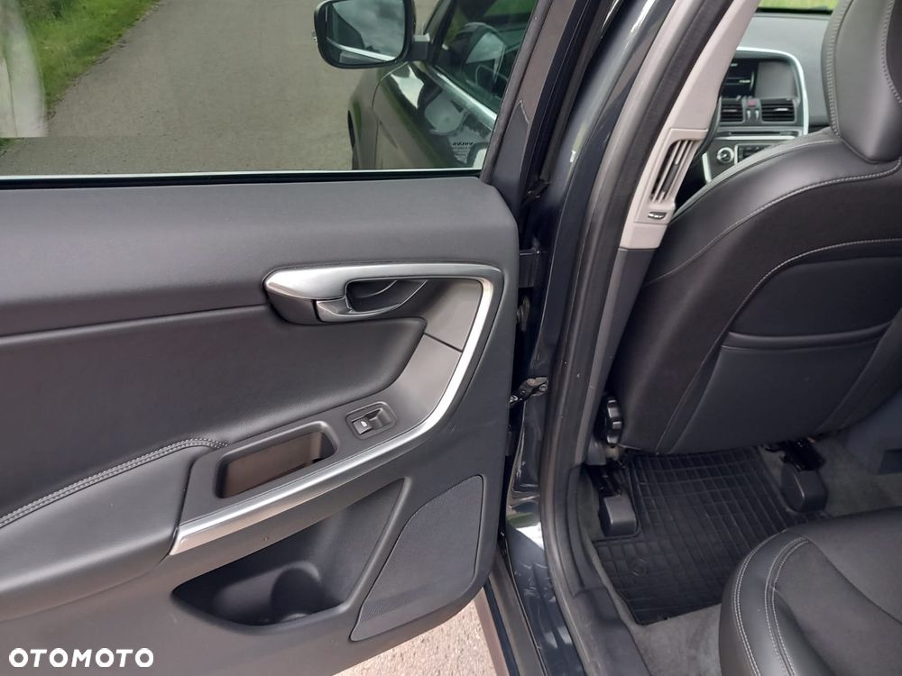 Volvo XC 60 D3 Momentum - 15